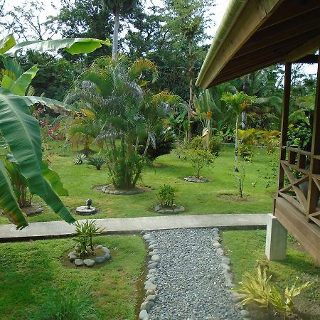 J And H Garden Cabinas Bocas Town Exterior photo