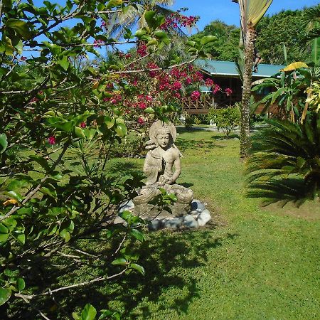 J And H Garden Cabinas Bocas Town Exterior photo