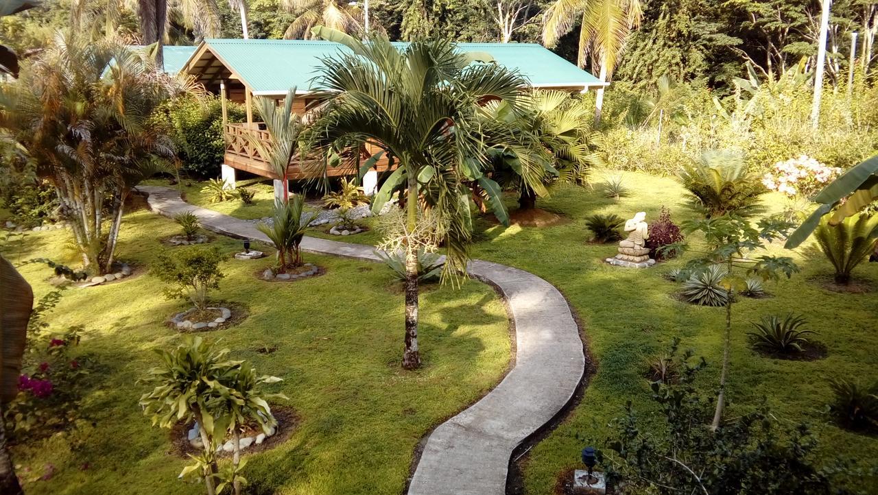 J And H Garden Cabinas Bocas Town Exterior photo