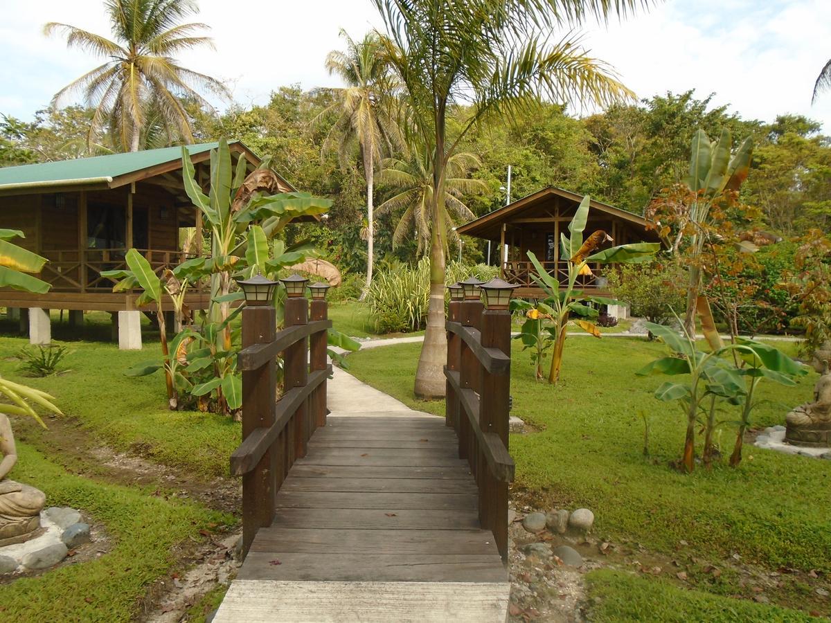 J And H Garden Cabinas Bocas Town Exterior photo
